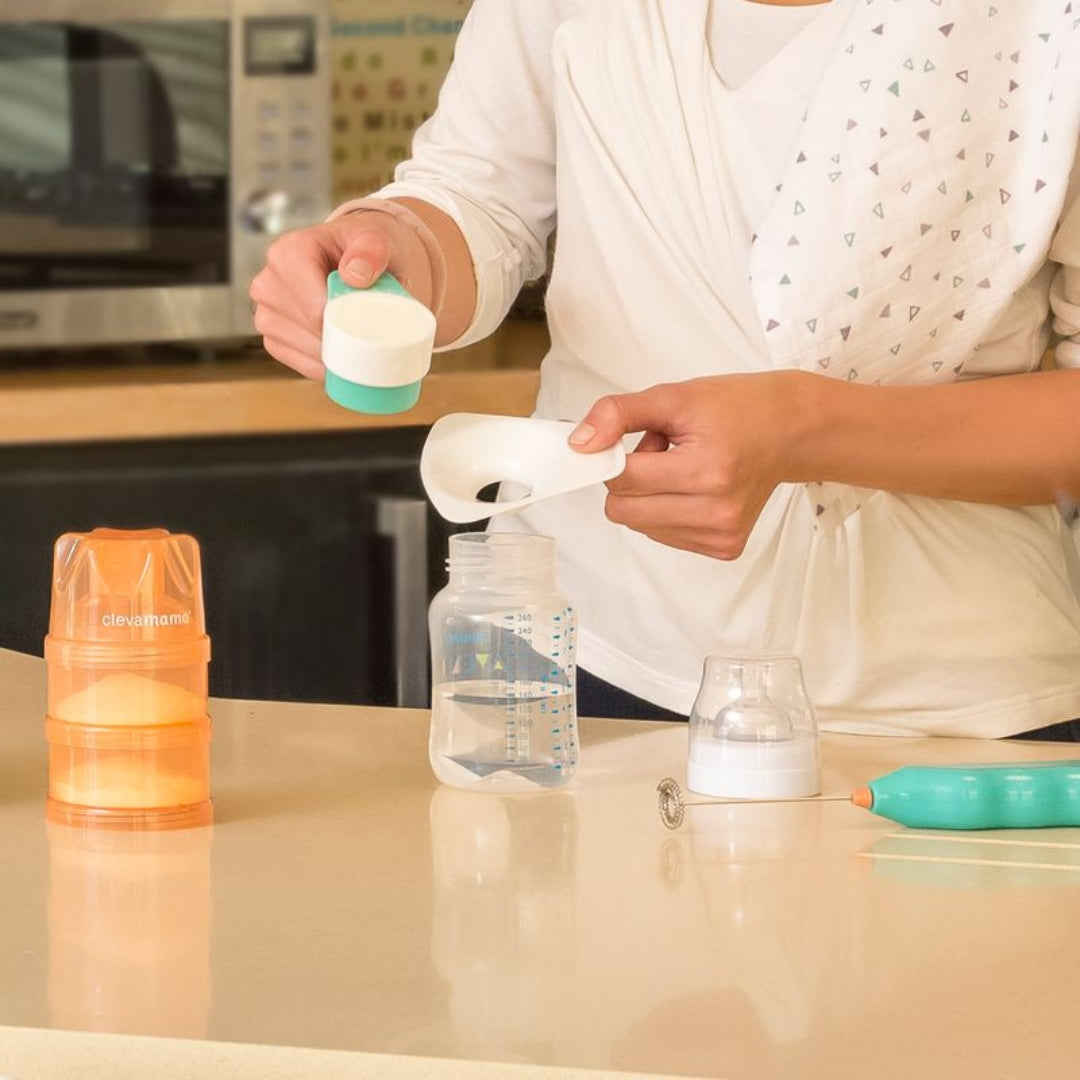 ClevaMama Travel Container - Stackable Formula & Food Container