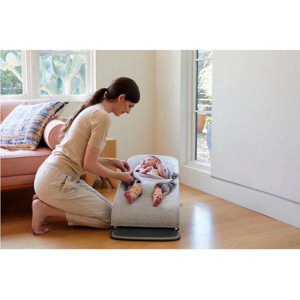 Ergobaby Evolve 3 in 1 Bouncer Light Grey