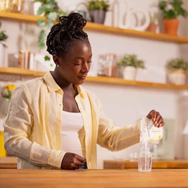 Medela Easy Pour Breast Milk Storage Bags 25pcs