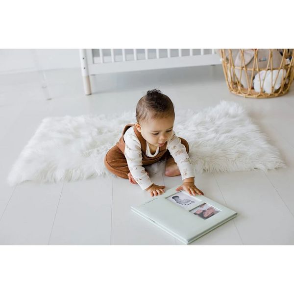 Pearhead Leaves Babybook Sage