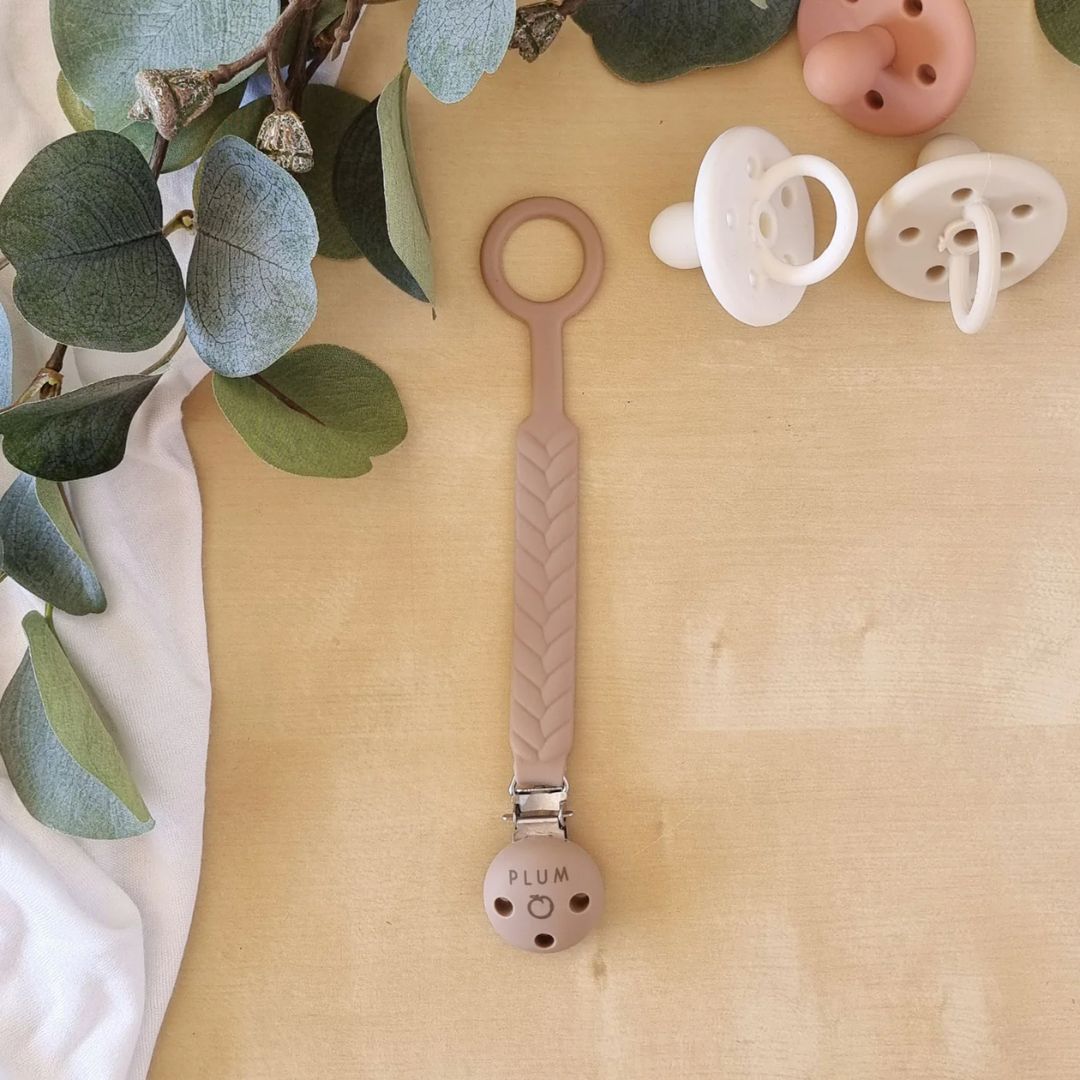PLUM Silicone Soother Connector Nutmeg