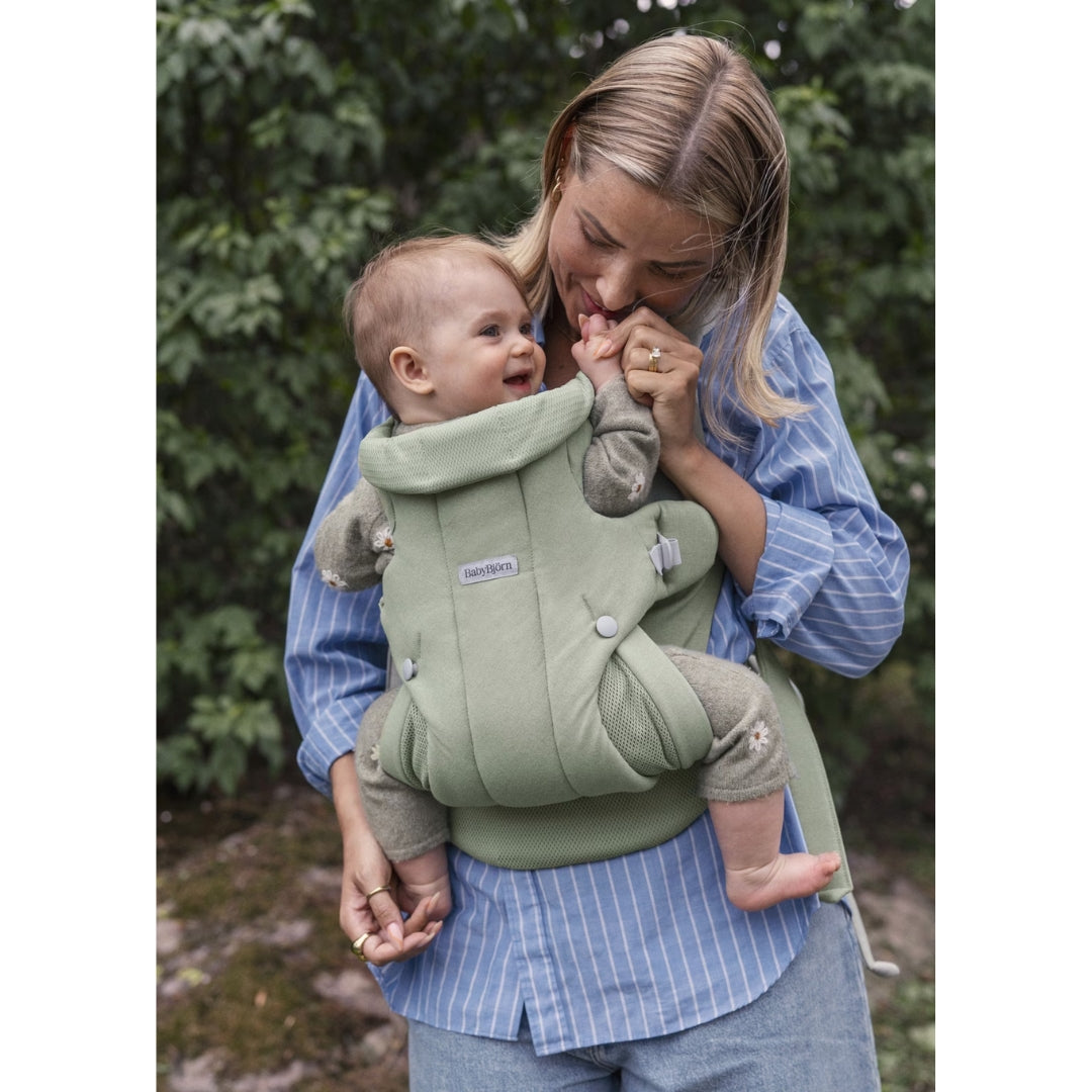 BabyBjorn Baby Carrier Hold Brushed Woven