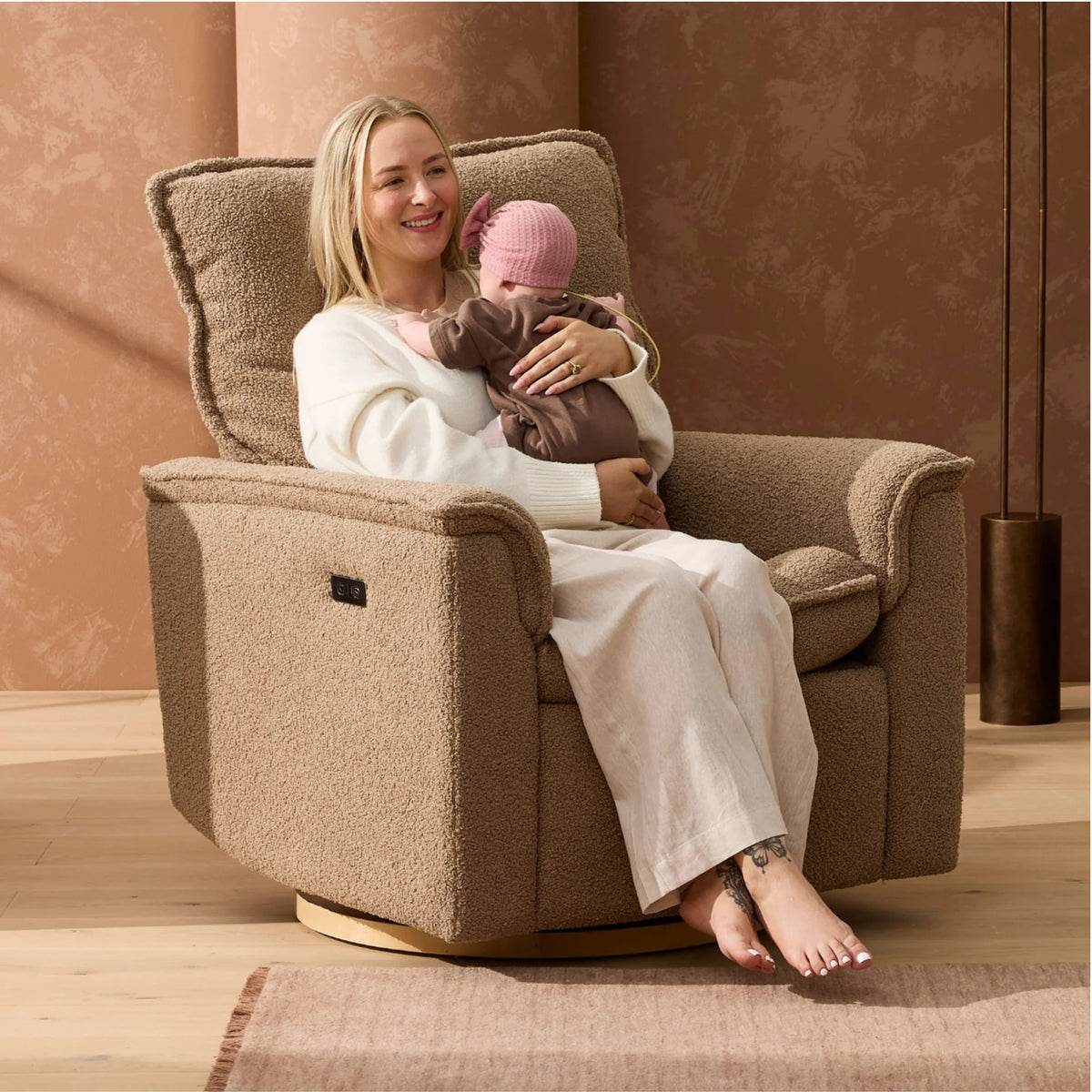 Il Tutto Louie Electric Recliner Chair
