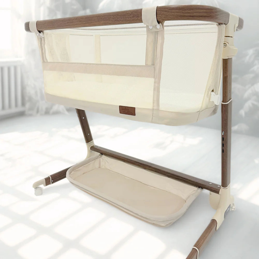 BabyStudio Dream Glider Bedside Sleeper - Auto Motion Bassinet
