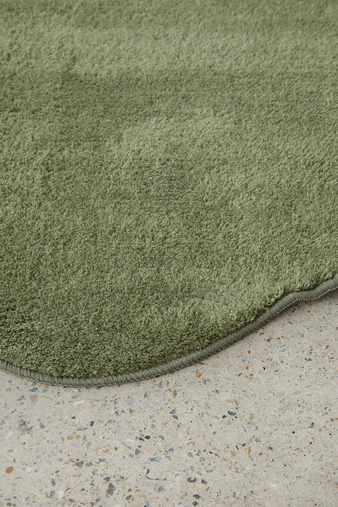 Sybaki Evelyn Green Runner Rug