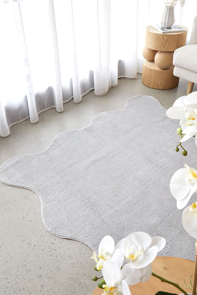 Sybaki Evelyn Silver Rug