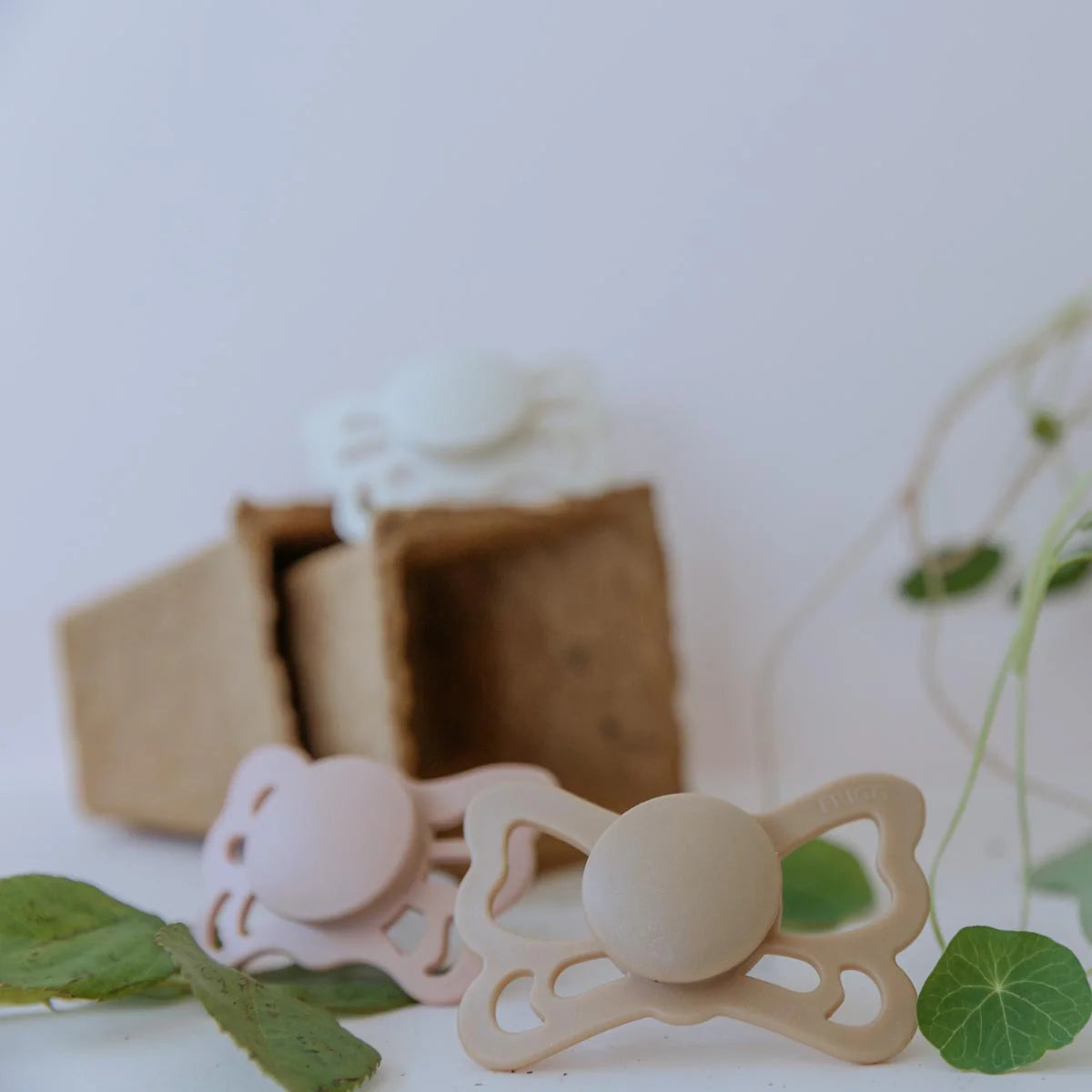 Frigg Butterfly Silicone Pacifier 2pk Size 2 (6-18 Months)