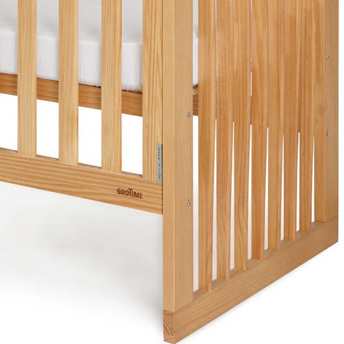 Wooden crib