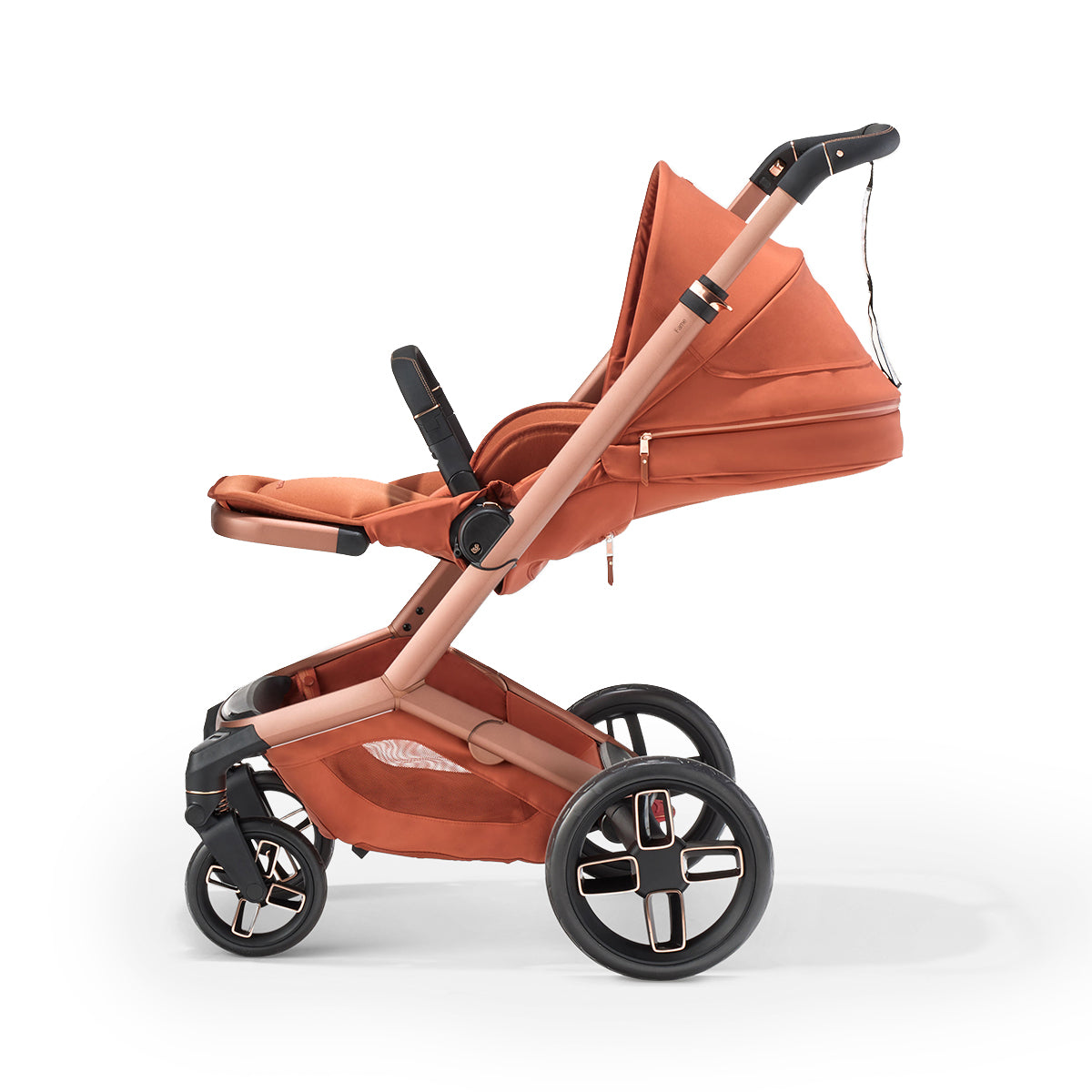 Maxi Cosi Fame+ Stroller with Bassinet Bundle