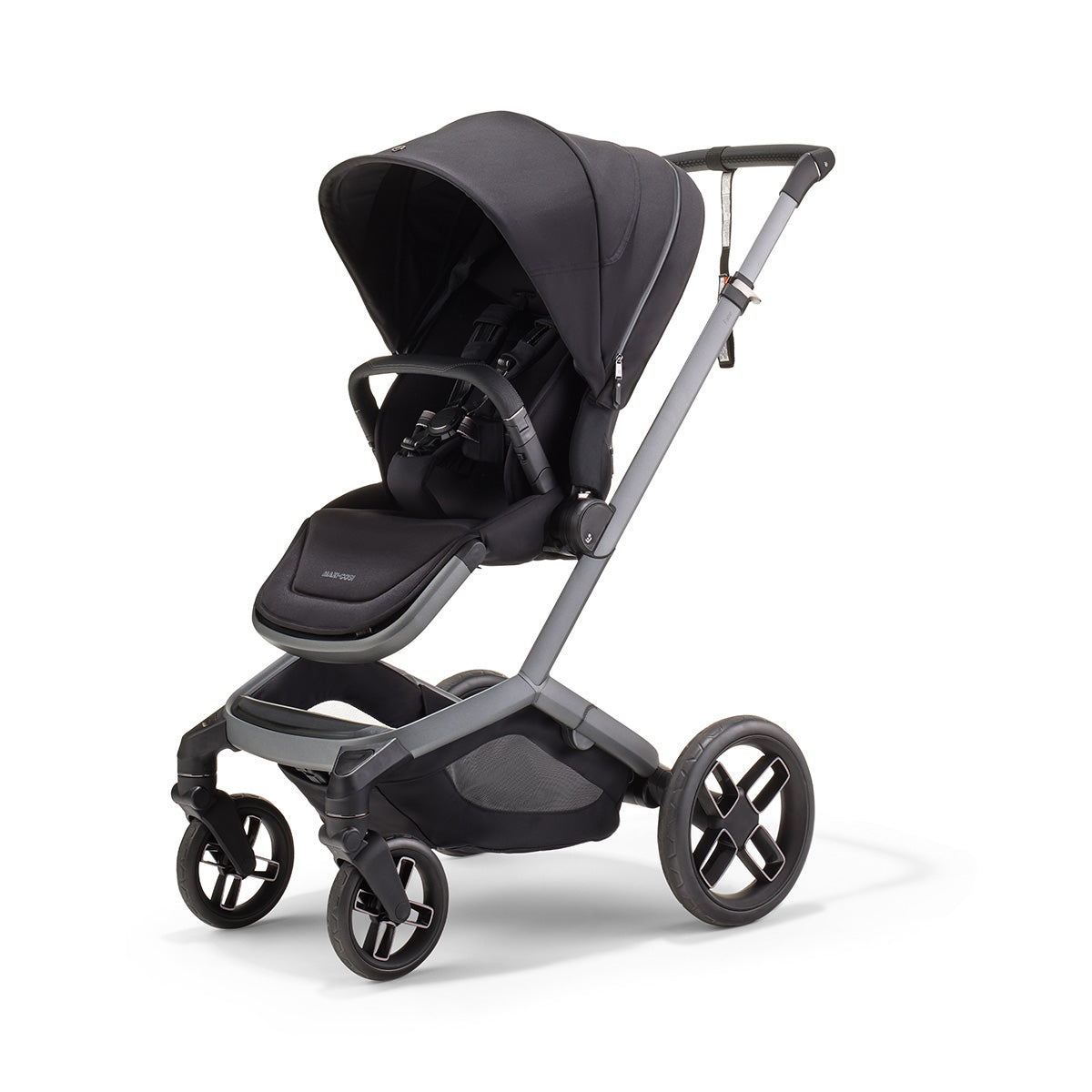 Maxi Cosi Fame+ Stroller with Bassinet Bundle