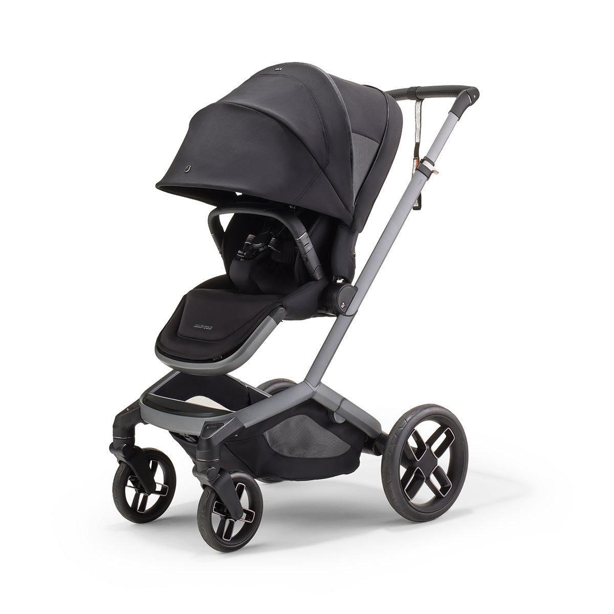 Maxi Cosi Fame+ Stroller with Bassinet Bundle
