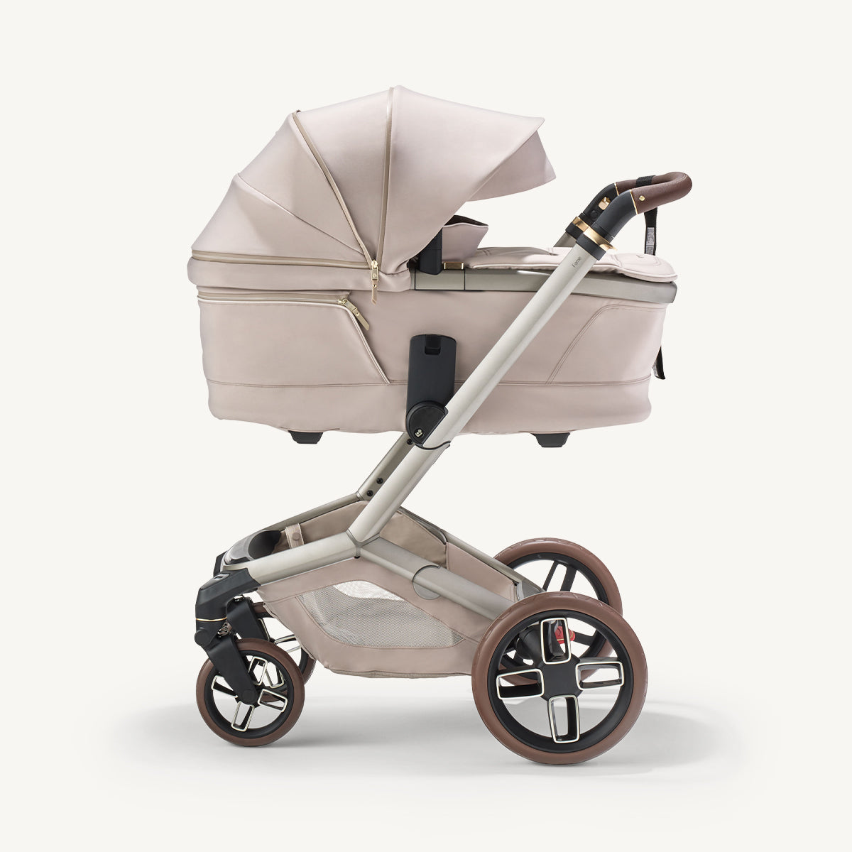 Maxi Cosi Fame+ Stroller with Bassinet Bundle