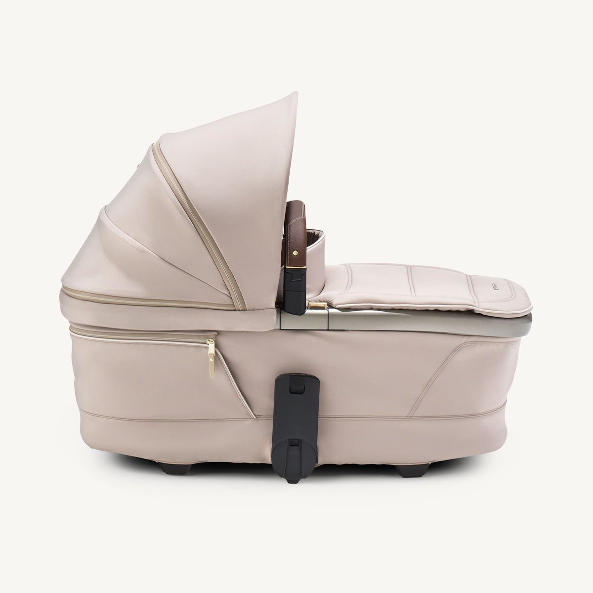 Maxi Cosi Fame+ Stroller with Bassinet Bundle