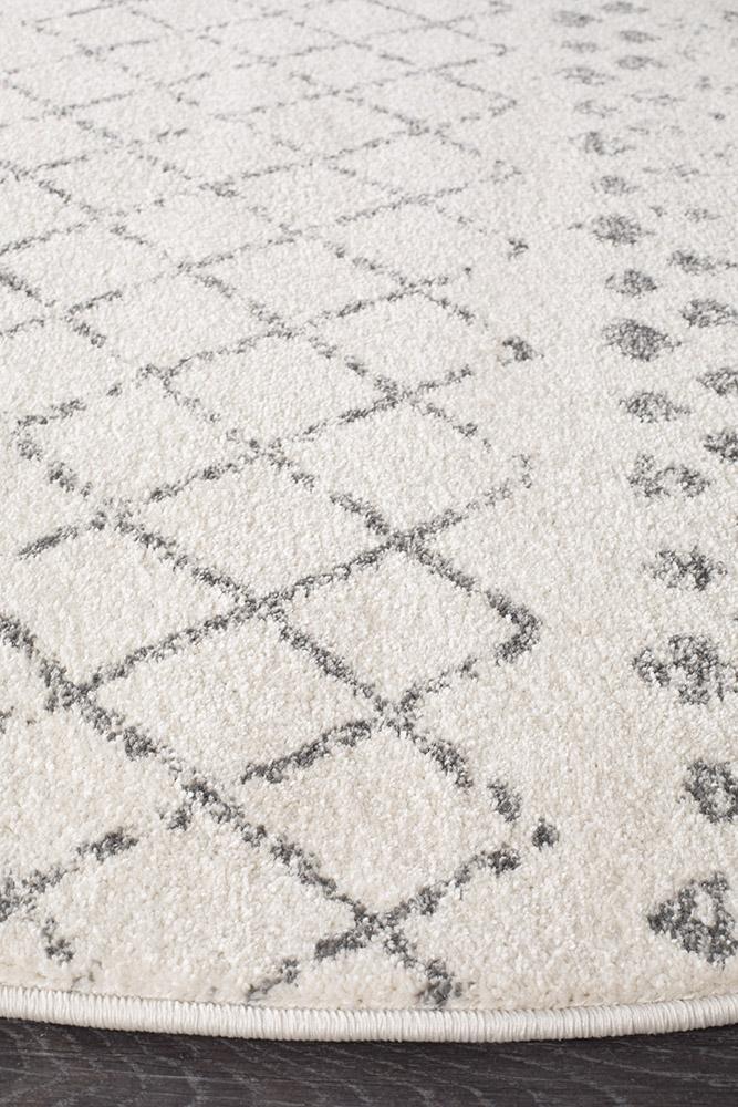 Sybaki Delilah White Round Rug