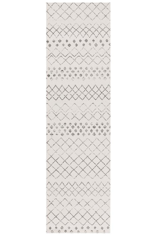 Sybaki Delilah White Runner Rug