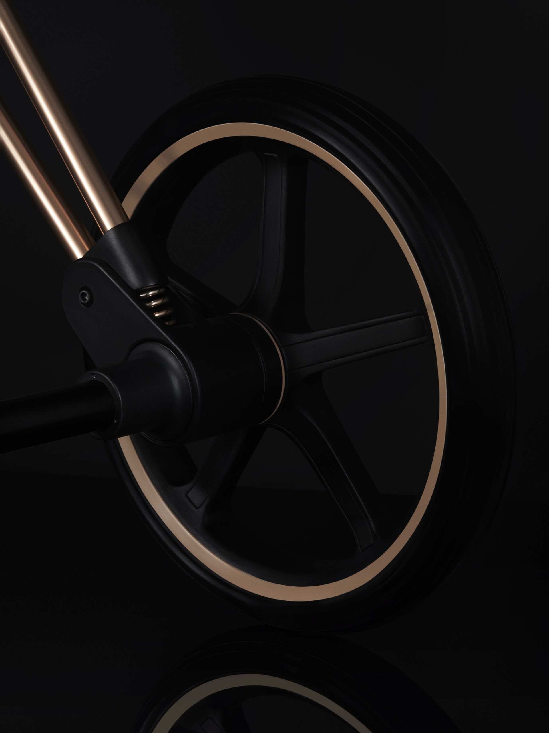 Cybex Priam Pram with Rose Gold Chassis & Sepia Black Seat V26