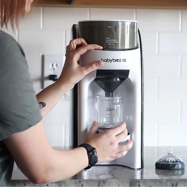 Baby Brezza Formula Pro Advanced Formula Dispenser White