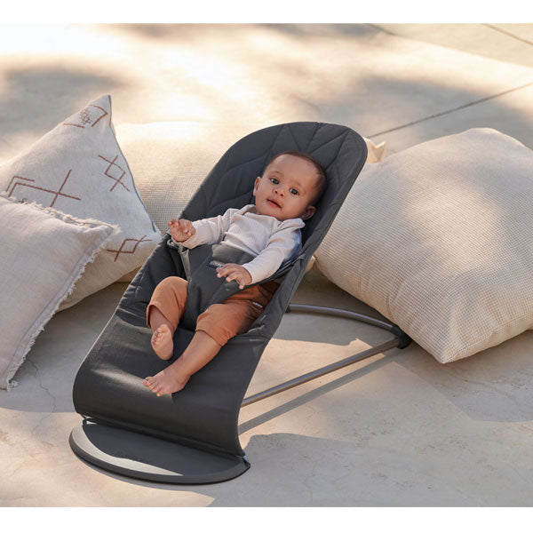 BabyBjorn Bouncer Bliss Woven Petal Quilt Anthracite