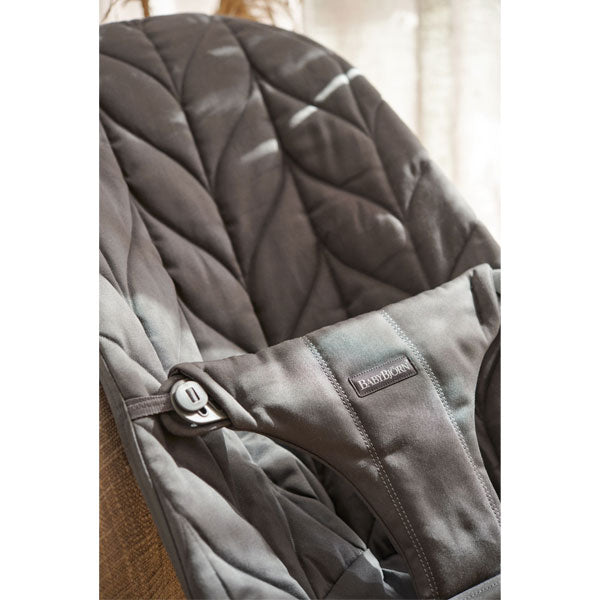BabyBjorn Bouncer Bliss Woven Petal Quilt Anthracite