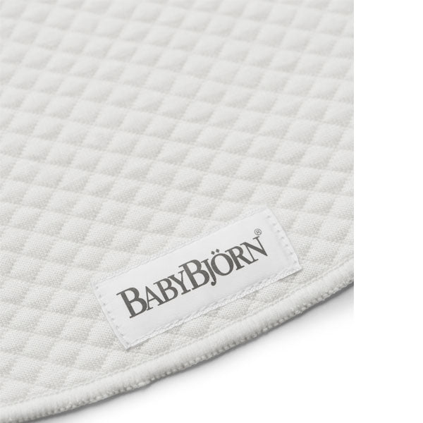 BabyBjorn Bib For Baby Carrier Mini & Move White 2 Pack
