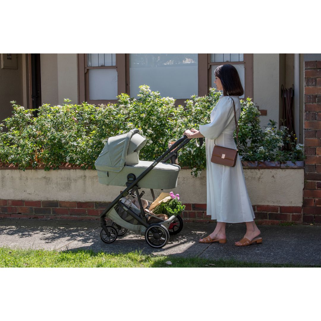 Britax Mini Bassinet Sage Green