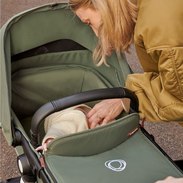Bugaboo Fox Cub Complete Pram Black/Forest Green-Forest Green TRAVEL SYSTEM (includes Bugaboo Turtle car seat with base & adaptors)
