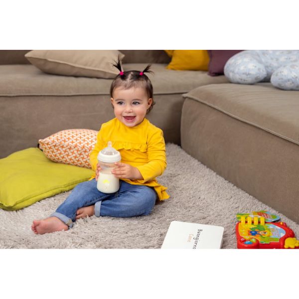 Chicco Natural Feeling Bottle 6m+ 330ml
