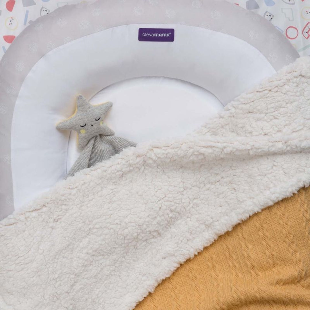 ClevaMama Shooting Star Comforter Organic Cotton Knit Grey