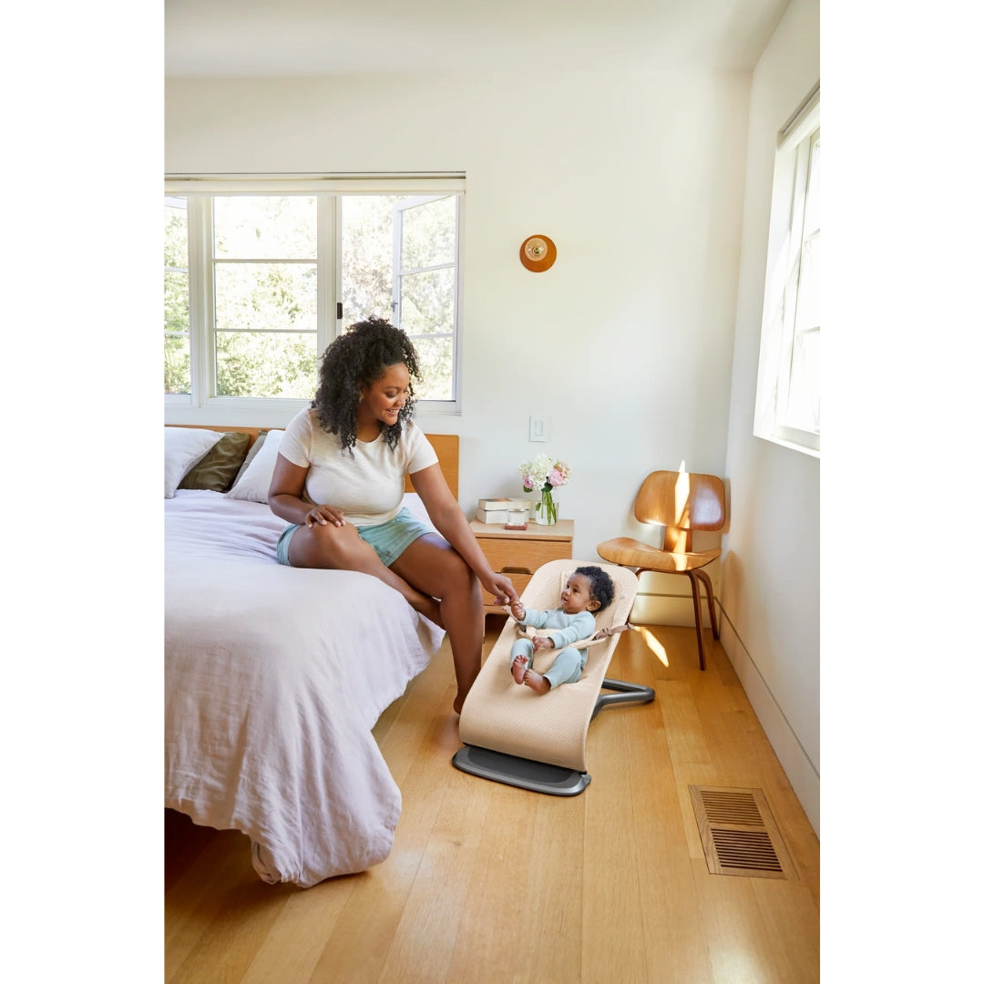 Ergobaby Evolve 3 in 1 Mesh Bouncer Cream