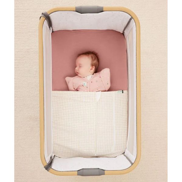 ErgoPouch HugMe Bassinet Blanket  0.2/1.0Tog Caramel Grid