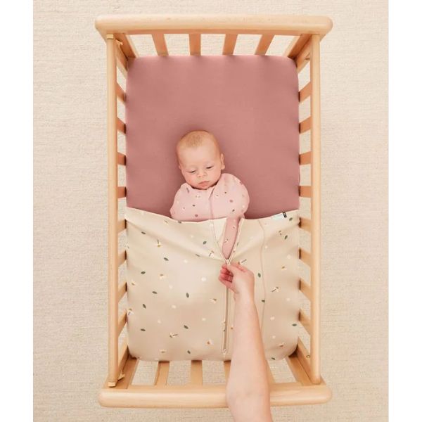 ErgoPouch HugMe Cot Blanket 0.2/1.0Tog Daisy Sprinkle