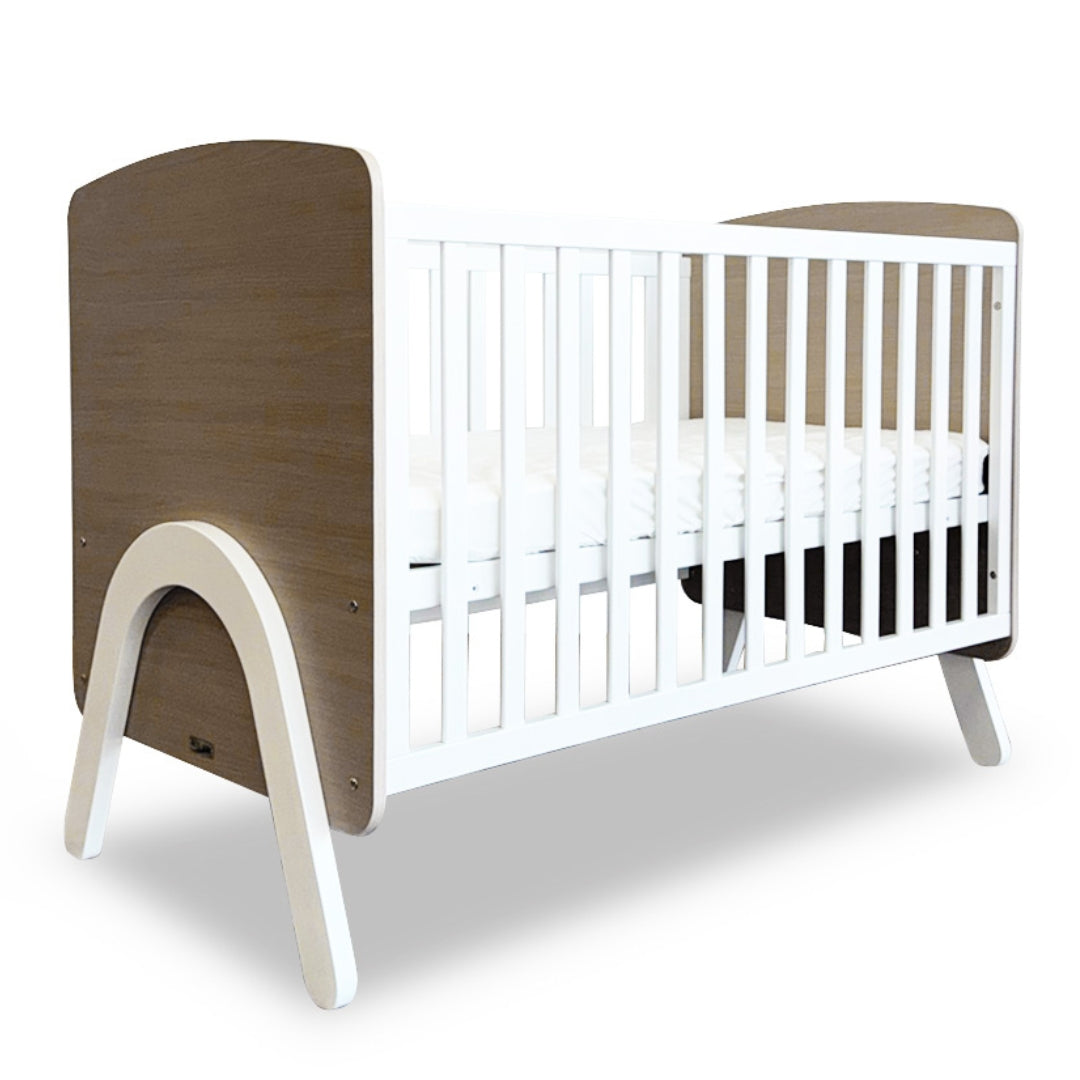 Gusto + Darcy Athena Cot Oak Wash / White with Mattress