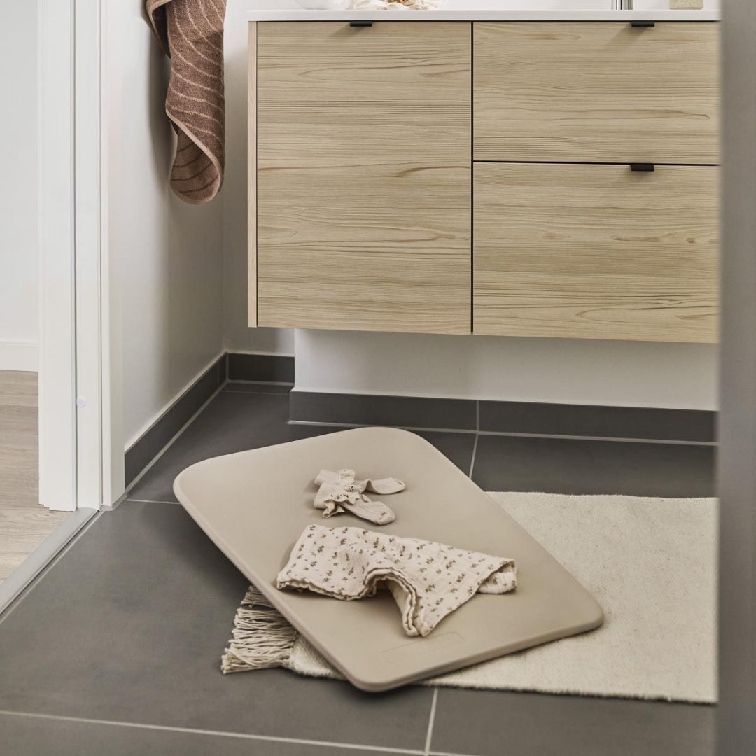 Leander Matty Mini Change Mat Cappuccino – Baby Kingdom