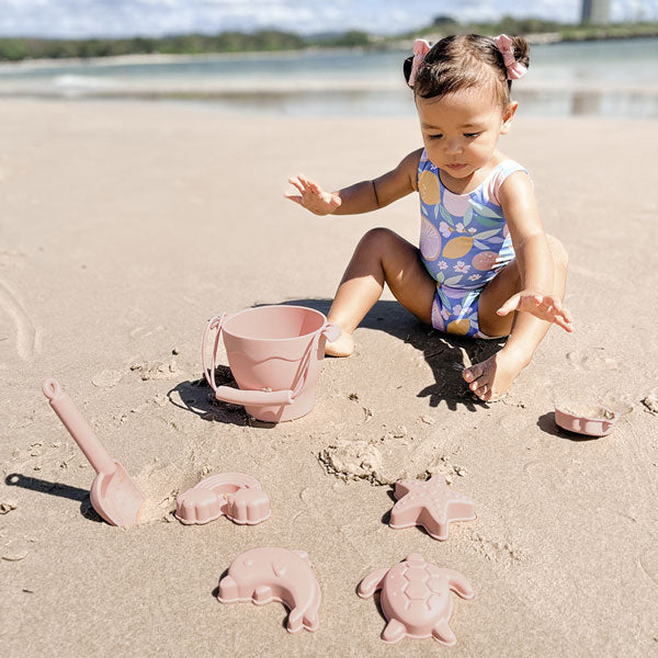 Playground Silicone 8pc Bucket & Spade Set Rose