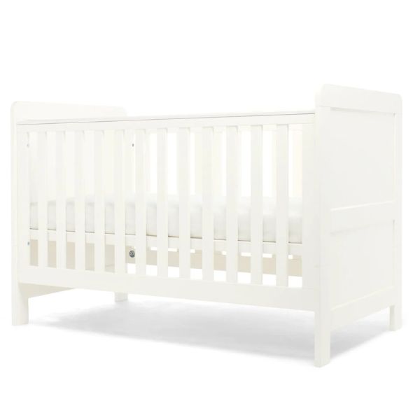 Mamas & Papas Hampden 4 piece set with Cot Bed, Mattress, Fitted Sheets & Mattress Protector - White