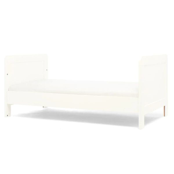 Mamas & Papas Hampden Cot Bed White + Mattress