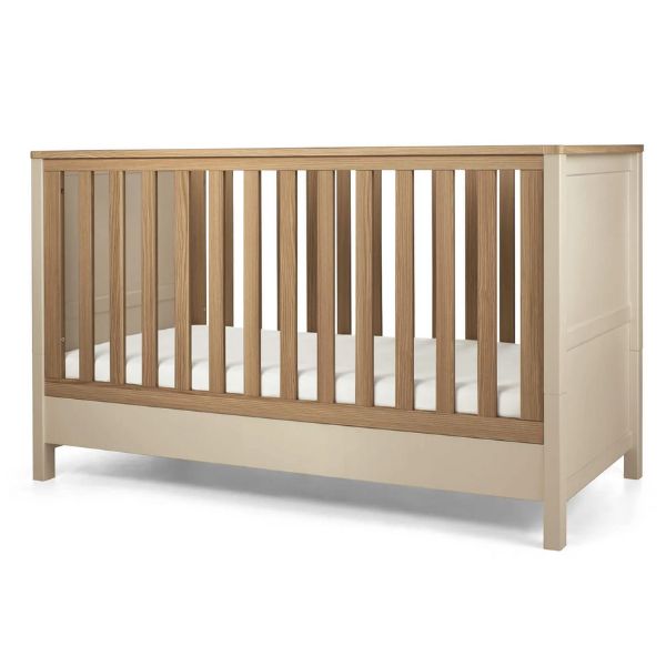 Mamas & Papas Harwell Cashmere 5 piece set with Cot Bed, Dresser Changer, Mattress, Fitted Sheets & Mattress Protector