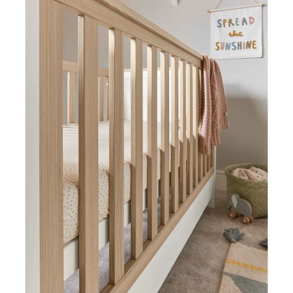 Mamas & Papas Harwell Cot Bed White/Natural