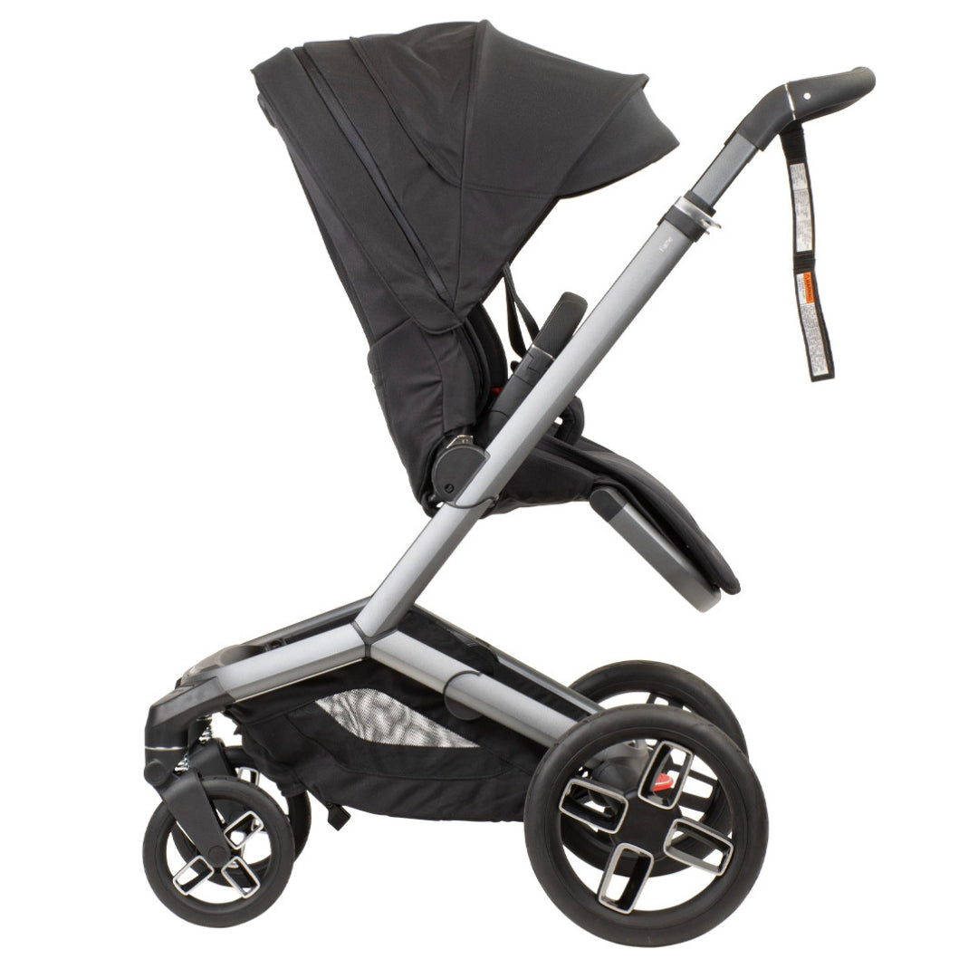 Maxi Cosi Fame Stroller Twillic Black with Carrycot Bundle