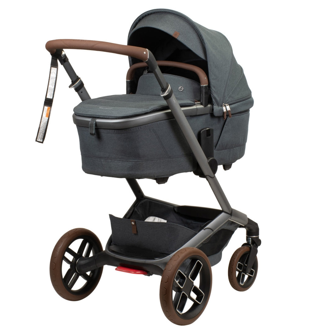 Maxi Cosi Fame Stroller Twillic Graphite with Carrycot Bundle