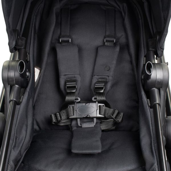 Maxi Cosi Mali Pram Twillic Black