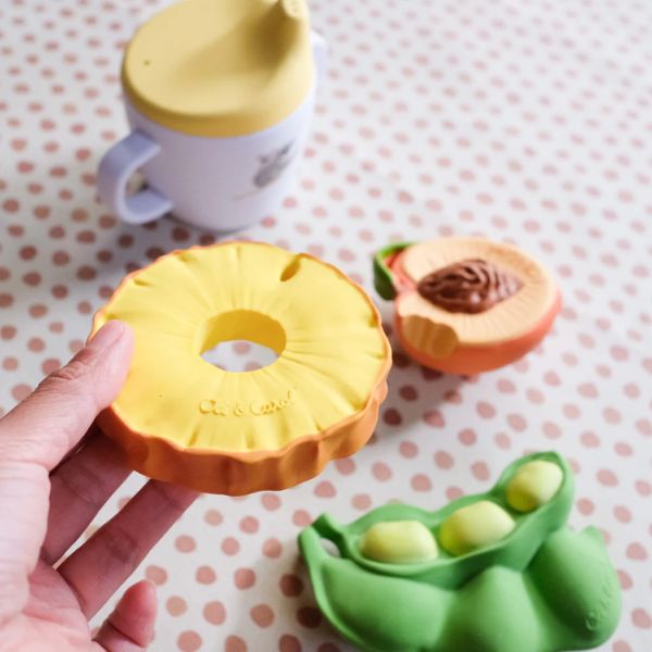 Oli & Carol Ananas the Pineapple Teether