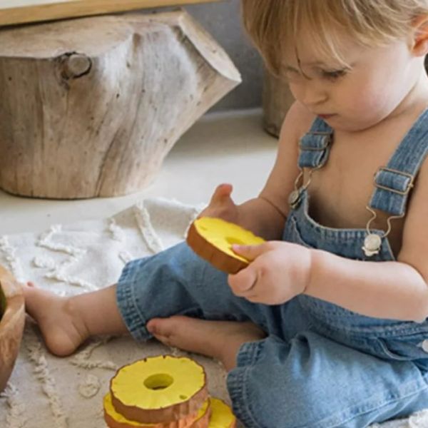 Oli & Carol Ananas the Pineapple Teether