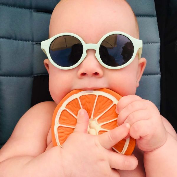 Oli & Carol Clementino the Orange Teether