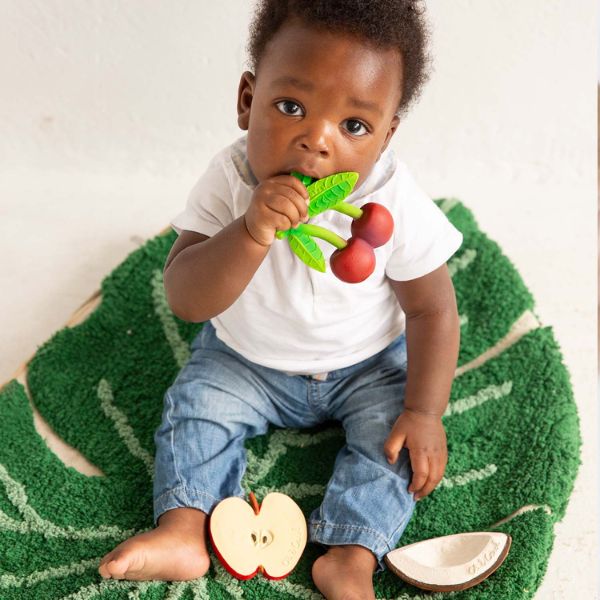 Oli & Carol Mery the Cherry Teether