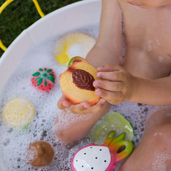 Oli & Carol Palm the Peach Teether