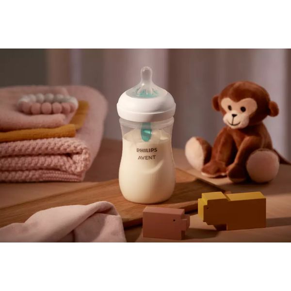 Avent Natural Response Bottle with AirFree Vent 260ml
