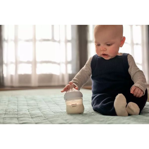 Avent Natural Response Baby Bottle 125ml
