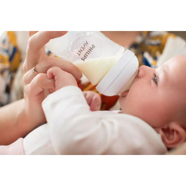 Avent Natural Response Baby Bottle 260ml