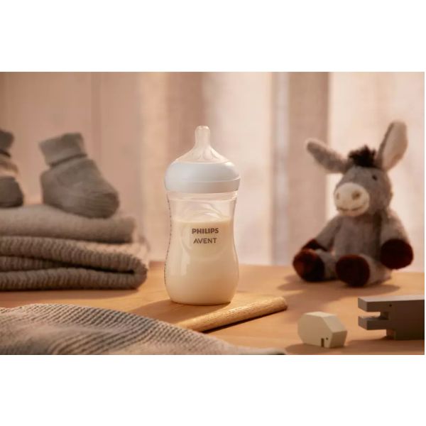 Avent Natural Response Baby Bottle 260ml